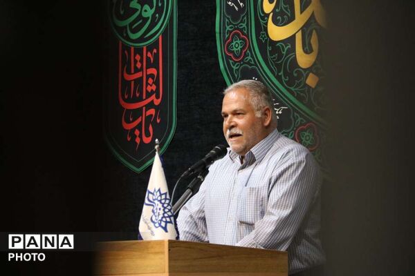 طنین «قند روضه» در سوگ آخر صفر؛ گردهمایی شاعران آیینی در یزد