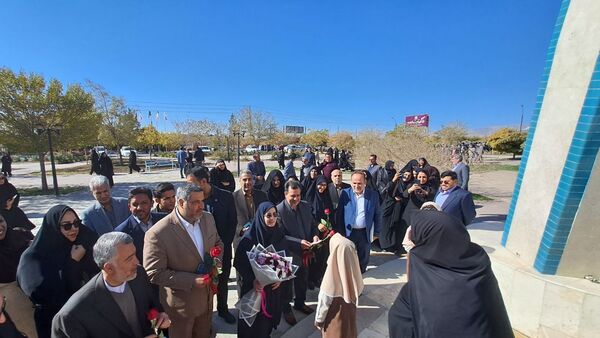 آشنایی معلمان تربت‌حیدریه با مبانی هوش مصنوعی
