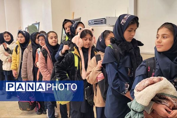 جشنواره غذاهای بومی محلی در سرای محله نسیم شهر