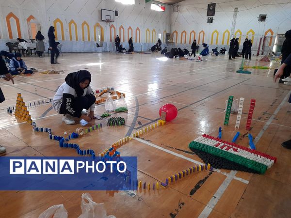 مسابقه دومینو دانش‌آموزان دختر مقاطع ابتدایی و متوسطه ناحیه سه شیراز 