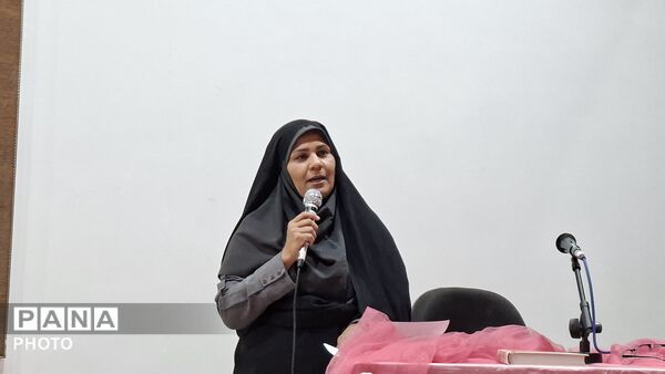 افتتاحیه محفل هفتگی دخترانه مشکات در شهرستان فریدن