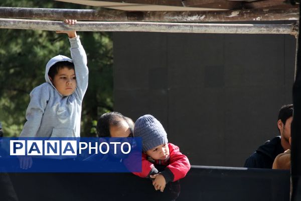 تشییع و خاکسپاری شهید گمنام در باغ جنت شیراز