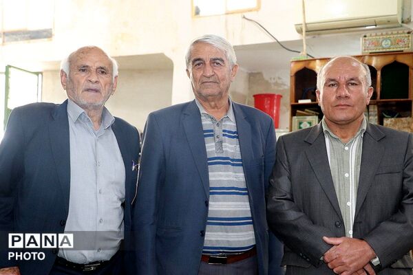مراسم بزرگداشت روز معلم در باشت 