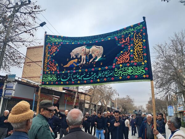 مراسم دسته روی و سینه زنی مردم آشخانه به مناسبت شهادت امام علی (ع)