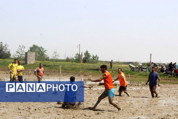 جشنواره فرهنگی و ورزشی بازی‌های شالیزاری در گلوگاه 