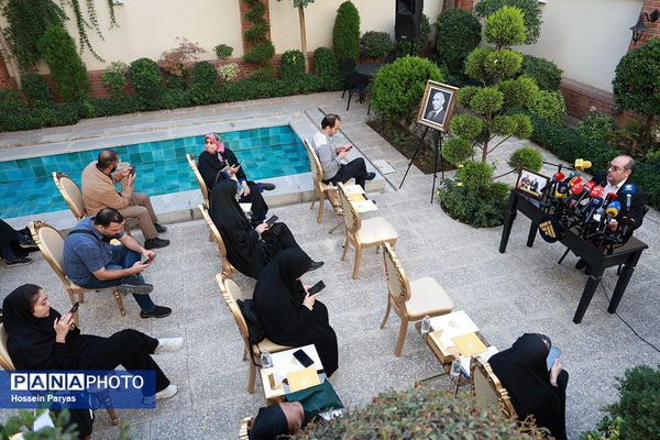 نشست خبری همایش ملی دانش‌آموزی شصت‌وسومین سال جایزه البرز، نوبل ایرانی(آیین جایزه البرز ۱۴۰۴)