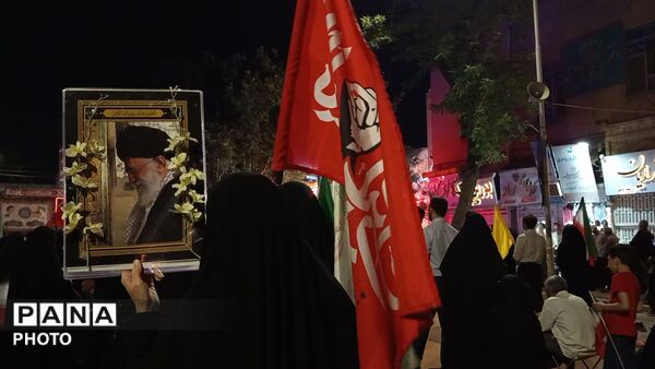 هم‌نشینی‌های همیشگی در حسینیه امام خمینی (ره)