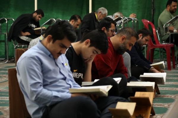افتتاحیه مراسم اعتکاف بزرگ جنوب شرق استان تهران در مصلی صاحب الزمان (عج) شهرستان ورامین 