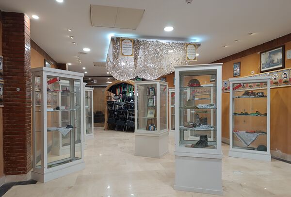 یادمان شهدای گمنام و موزه آثار شهدا و ایثاگران میزبان دانش‌آموزان دبیرستان هدی 2