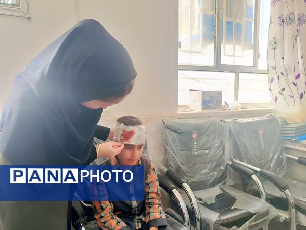 مانور زلزله در دبستان شهید پسندیده فدافن  