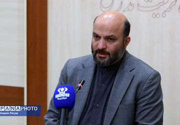 مدرسه‌سازی؛ فراتر از یک پروژه عمرانی است/ ضرورت طراحی مدارس چندمنظوره، تعامل با محله‌ها و توجه به اقلیم و انرژی‌های تجدیدپذیر/ انتقاد از عدم حضور وزیر آموزش‌وپرورش در شورای عالی معماری و شهرسازی