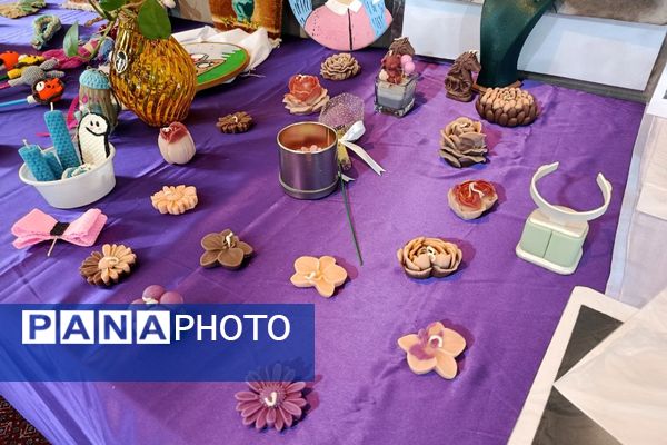  نمایشگاه فرهنگی و هنری دبیرستان عترت