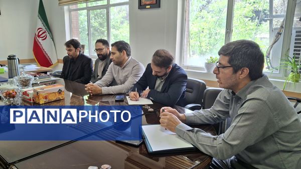 تقدیر از خبرنگاران فعال پانا  به‌مناسبت سالگرد تأسیس پانا در جلسه شورای پرورشی منطقه 14