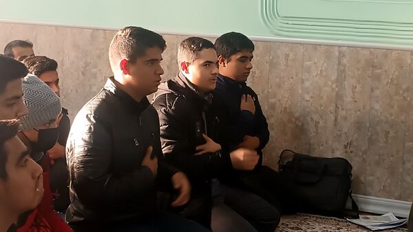 زیارت عاشورا  در دبیرستان شاهد ابوذر غفاری نیشابور
