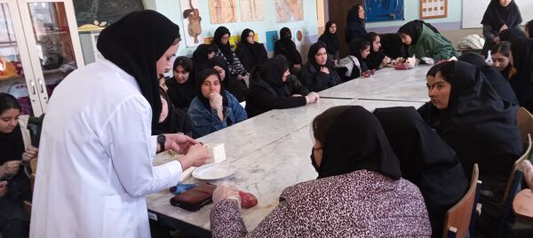 برگزاری کارگاه آموزشی تشریح قلب در آموزشگاه دخترانه عصمت ملارد