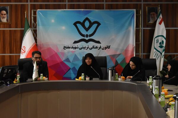 جلسه هم‌اندیشی خبرنگاران پانای شهر تهران