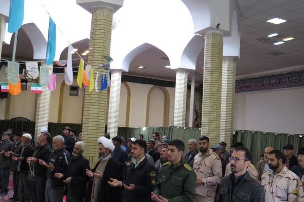 نماز جمعه عبادی و سیاسی در شهر غلامان