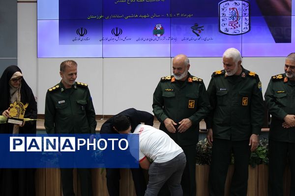 تجلیل از قهرمانان و مدال‌آوران خوزستانی