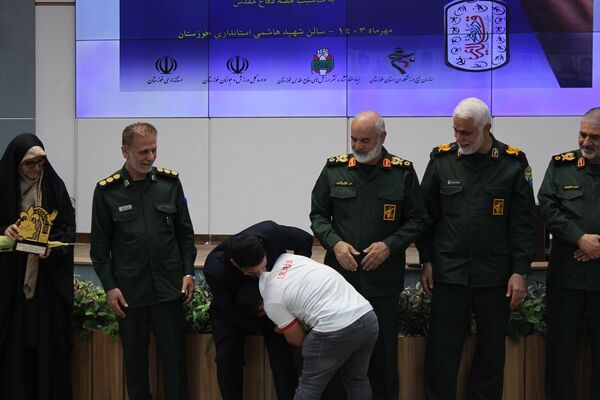 تجلیل از قهرمانان و مدال‌آوران خوزستانی
