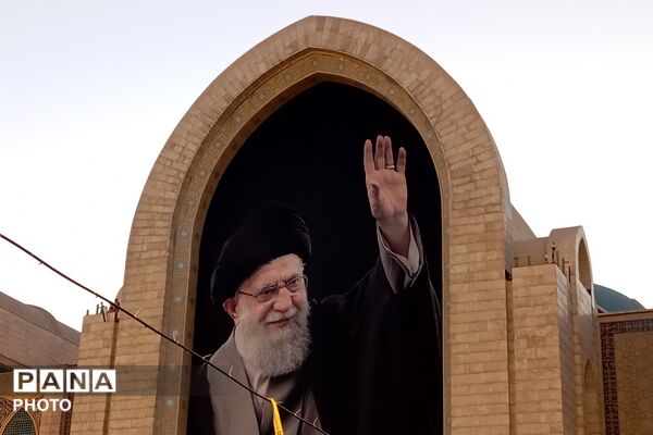 حضور غیور مردان چهارمحال و بختیاری در آیین وداع و تشییع رهبر شهید انقلاب اسلامی ایران