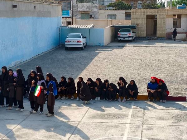 هفته «تربیت بدنی» در دبیرستان نمونه دولتی عترت شهرستان جاسک