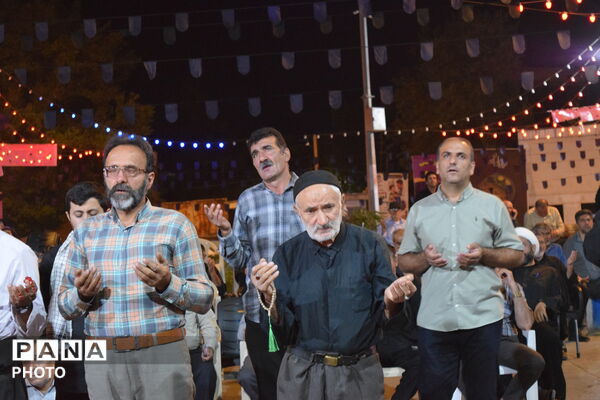 صد و پنجاه و ششمین شب بیعت در میدان امام خمینی(ره) فارسان