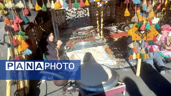 برپایی نمایشگاه به‌مناسبت هفته پژوهش در مدرسه کمایی‌مقدم یاسوج