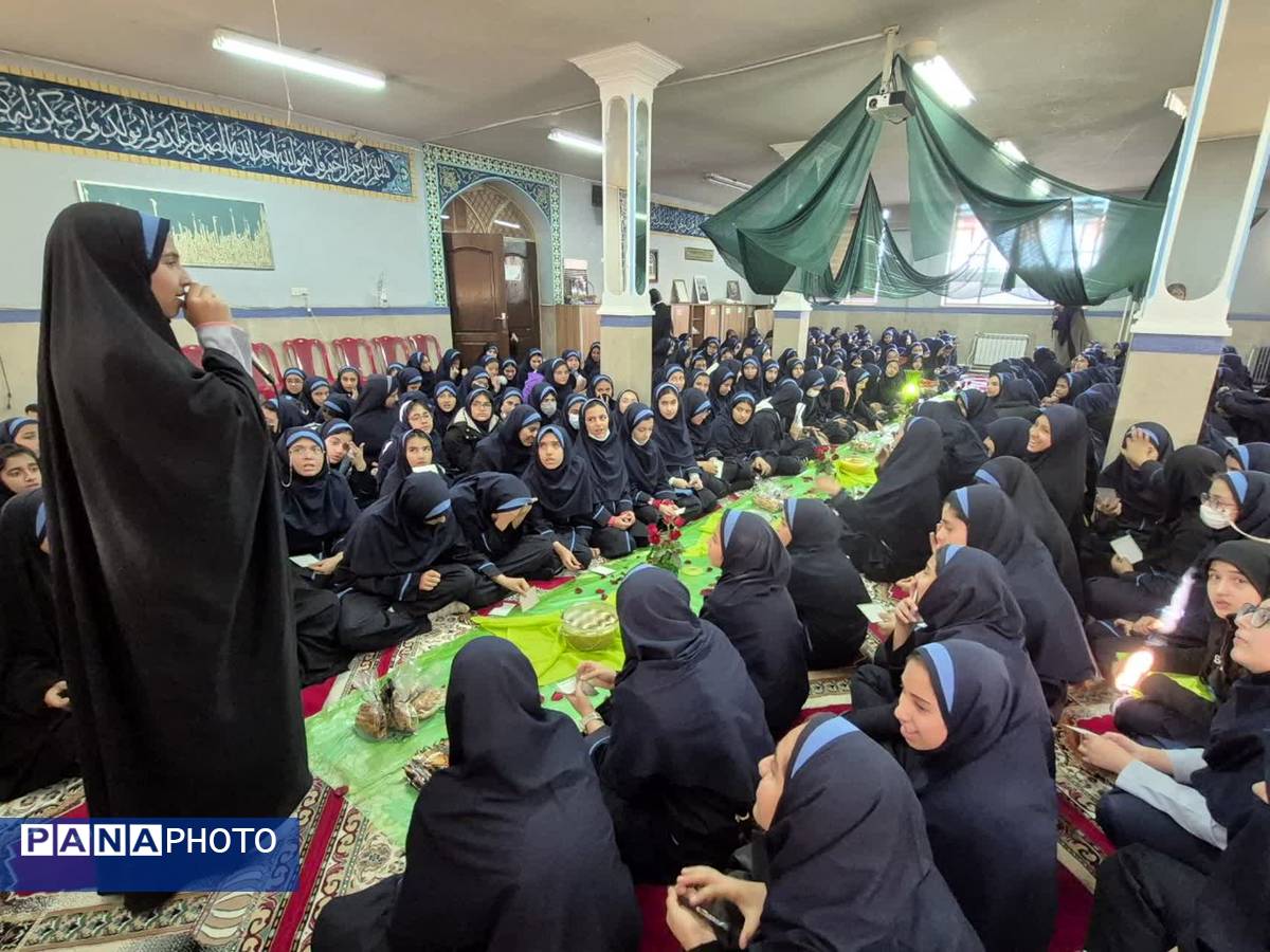 وقتی دبیرستان شهید همت بوی غربت حضرت مادر گرفت