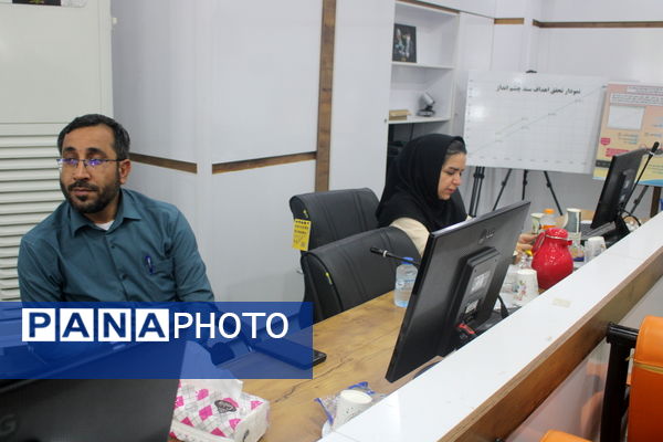 نشست خبری مدیرکل نوسازی مدارس استان بوشهر 