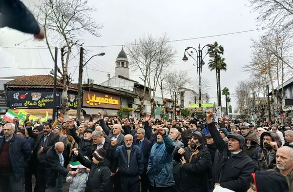 حماسه حضور نسل‌های انقلاب در لنگرود