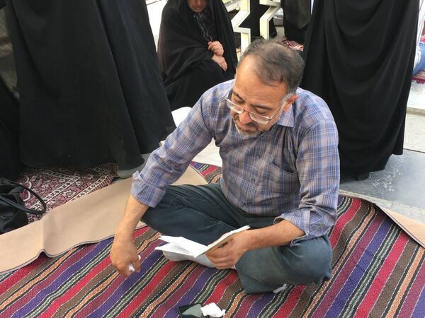 برپایی مراسم دعای عرفه در گلستان شهدای اصفهان