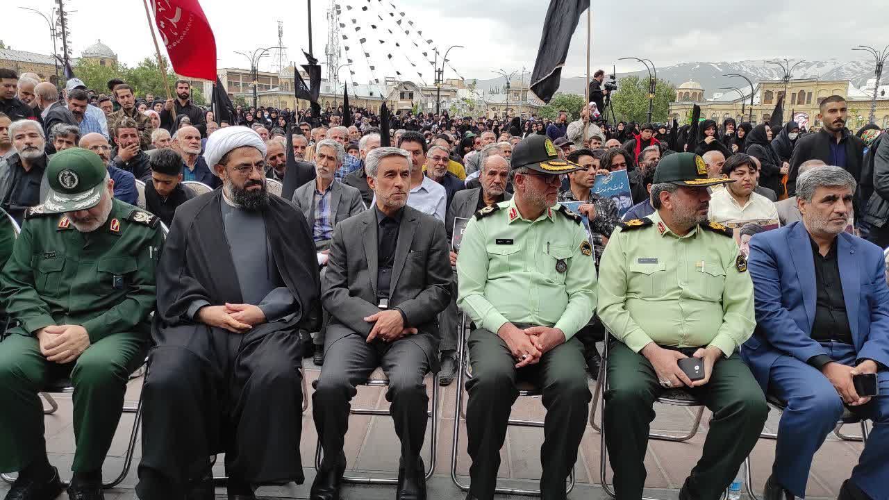 شهید رئیسی خود را به معنای واقعی خادم مردم می‌دانست‌