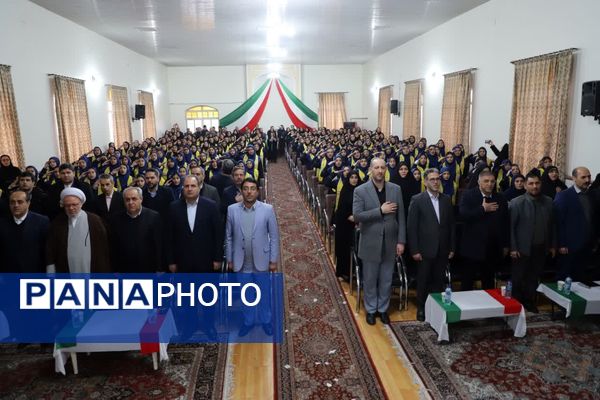 زنگ انقلاب در مدرسه خدیجه کبری ناحیه یک تبریز با حضور استاندار 