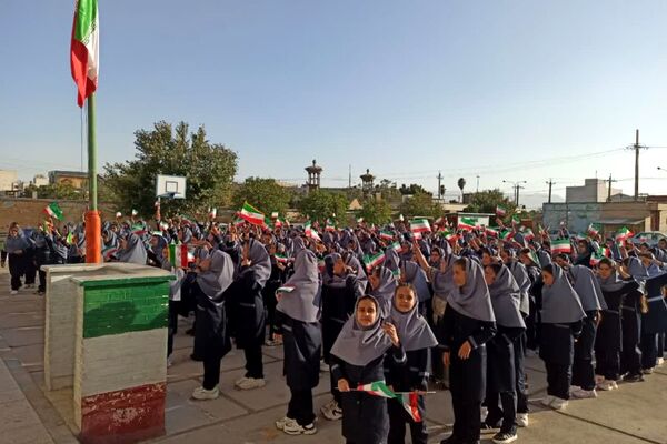 شادترین روز سال تحصیلی در مدرسه کوثر ناحیه ۴ شیراز 