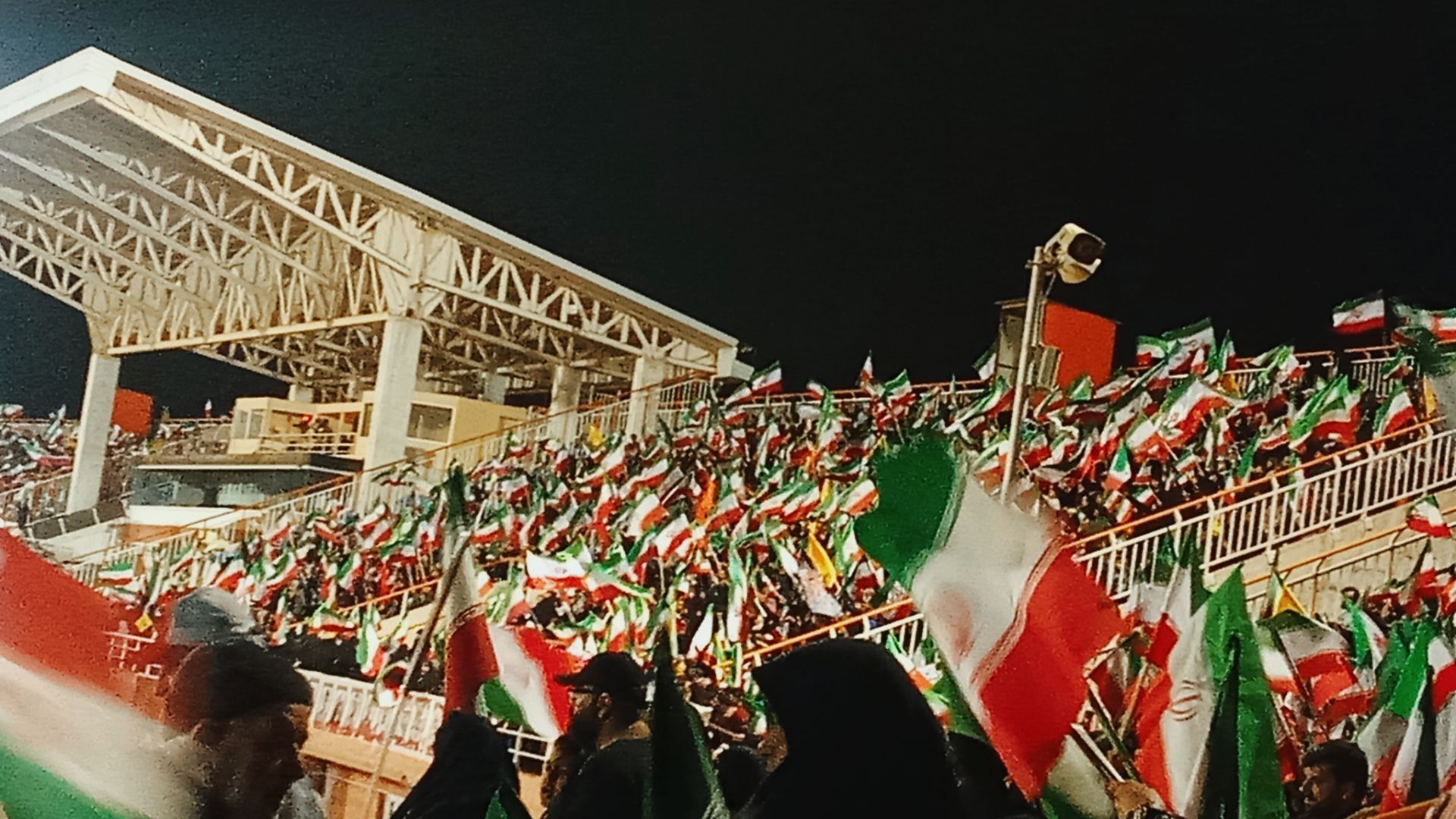 نوای همبستگی در ورزشگاه شهید باهنر کرمان