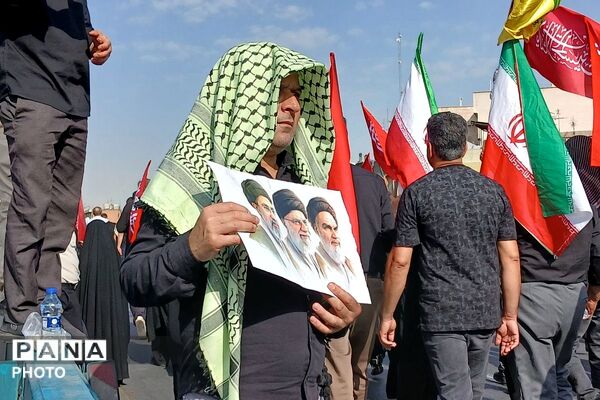 روایت عشق و وفاداری در بدرقه شهدا