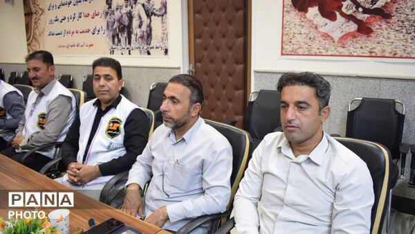 دیدار مدیر و کارکنان اداره بهزیستی رومشکان با فرماندار و امام جمعه