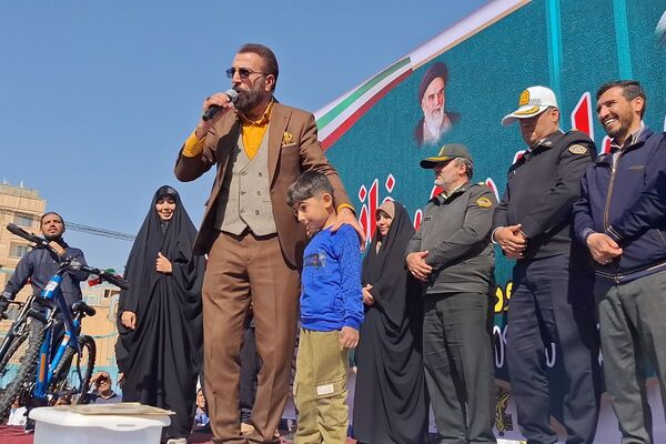  همایش بزرگ پیاده روی خانوادگی در نسیم‌شهر 