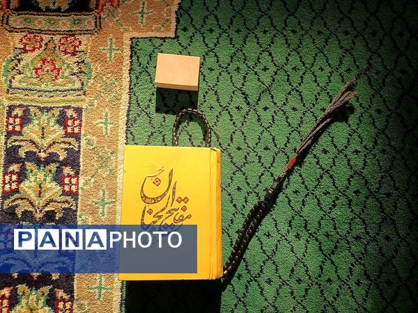 ضیافت افطاری دبیرستان شاهد فاطمیه 