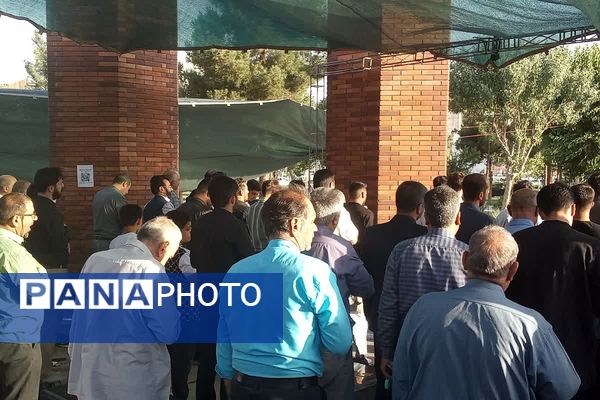  مراسم ختم دعای عرفه کنار مزار شهدای گمنام نسیم شهر 