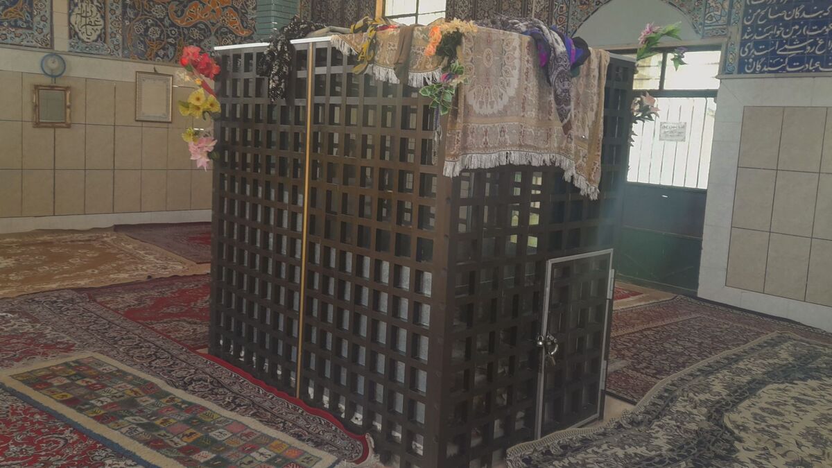 نگین معنوی روستای دوازده امام
