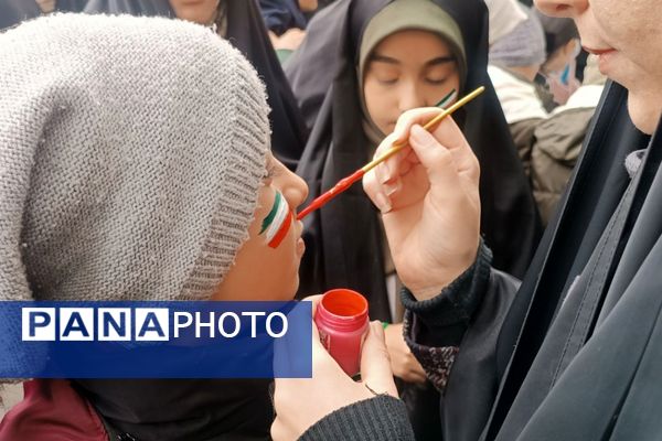 شور انقلابی در پیشوا، همه یکصدا برای ایران در 22 بهمن