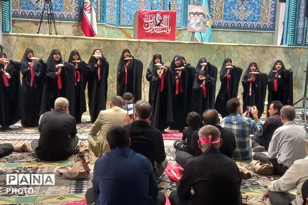 هم‌نوایی دانش‌آموزان شهرقدس در مصلی