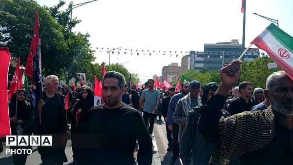 وداعِ بی‌قرار؛ پیوندِ میلیونیِ ایران در سوگِ امامِ شهید 