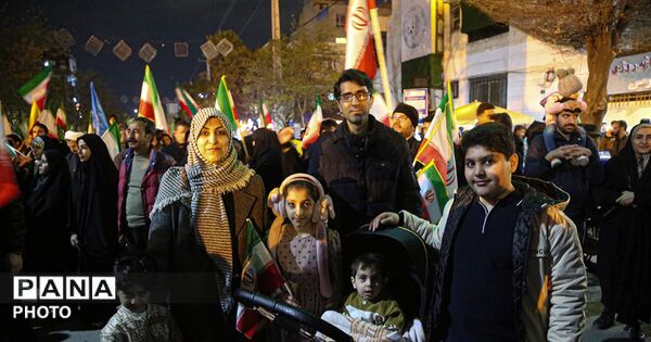 خروش شبانه کرمانشاه در عشق به ایران
