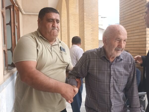 انتخابات ریاست جمهوری در گلوگاه 