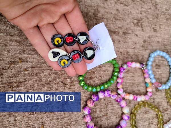 بازارچه کسب و کار در دبیرستان میرزا جعفر سروقد