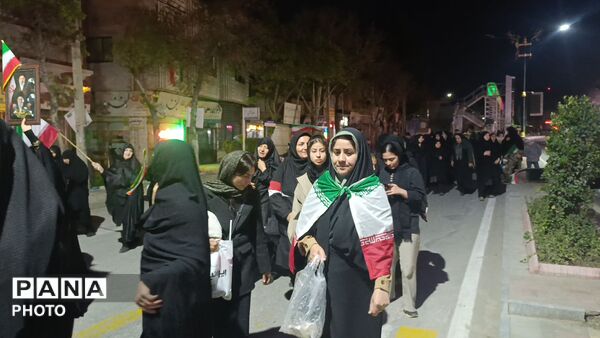 حضور پرشور مردم آشخانه در راهپیمایی شبانه بیعت با رهبری