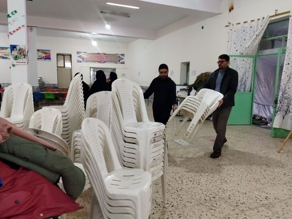 فضاسازی اردوی تمشک توسط دانش‌آموزان و فرهنگیان شهر راز