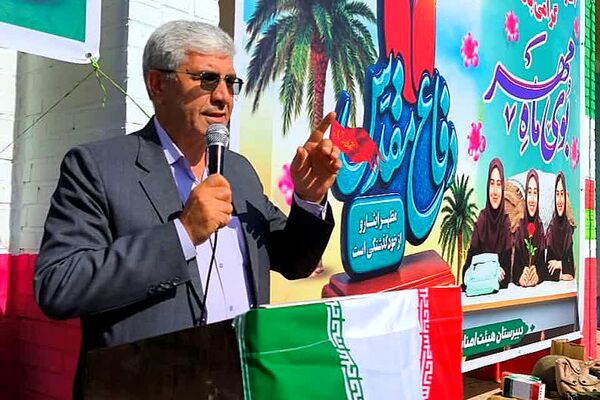 جشن مهر ایثار و نماز و بازگشایی مدارس یک مهر در دبیرستان هیأت امنایی فرهیختگان